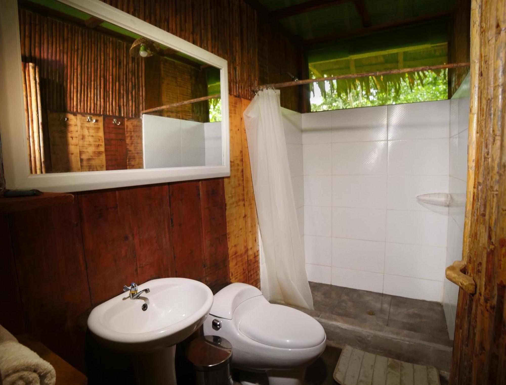 Santa Clara Aemak Iquitos Ecolodge מראה חיצוני תמונה